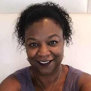 Meet your Posher, Yolanda